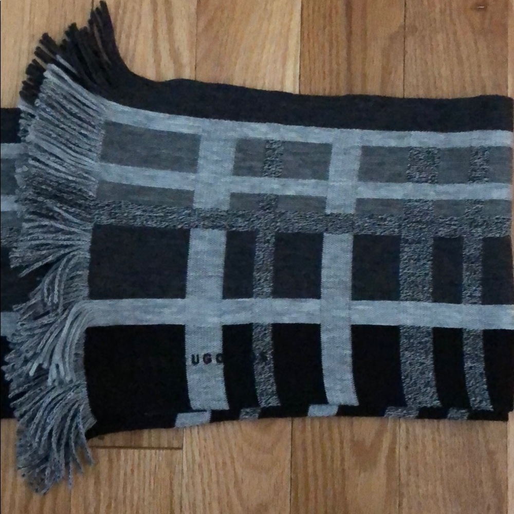 Hugo Boss Mens Wool Scarf